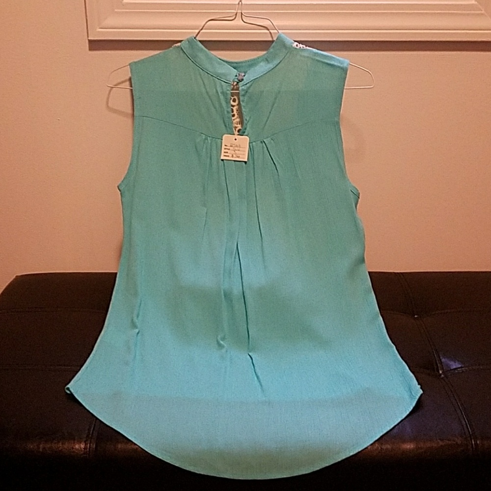 Boutique tank NWT- Small